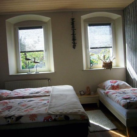 Ferienwohnung Im Alten Schulhaus - Keine Monteure Plech Exteriör bild