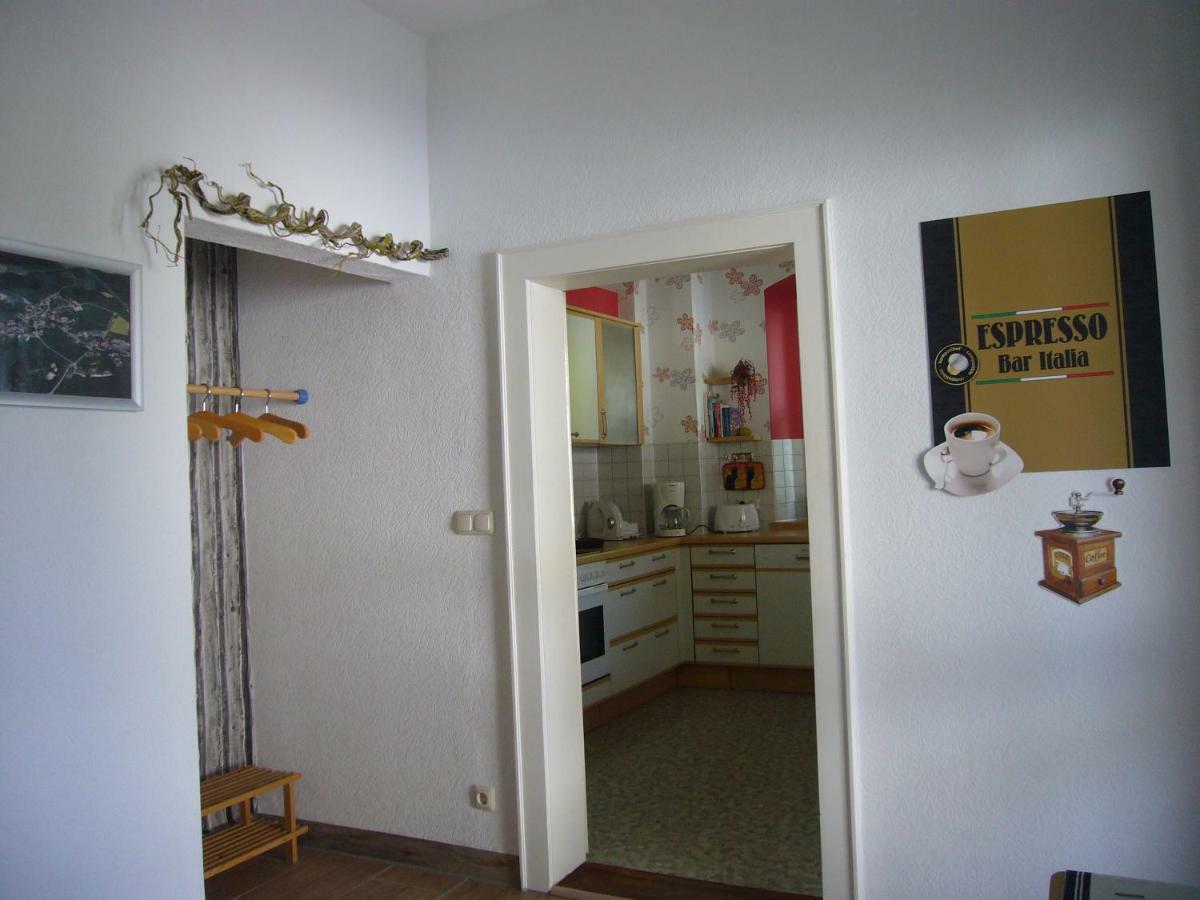 Ferienwohnung Im Alten Schulhaus - Keine Monteure Plech Exteriör bild
